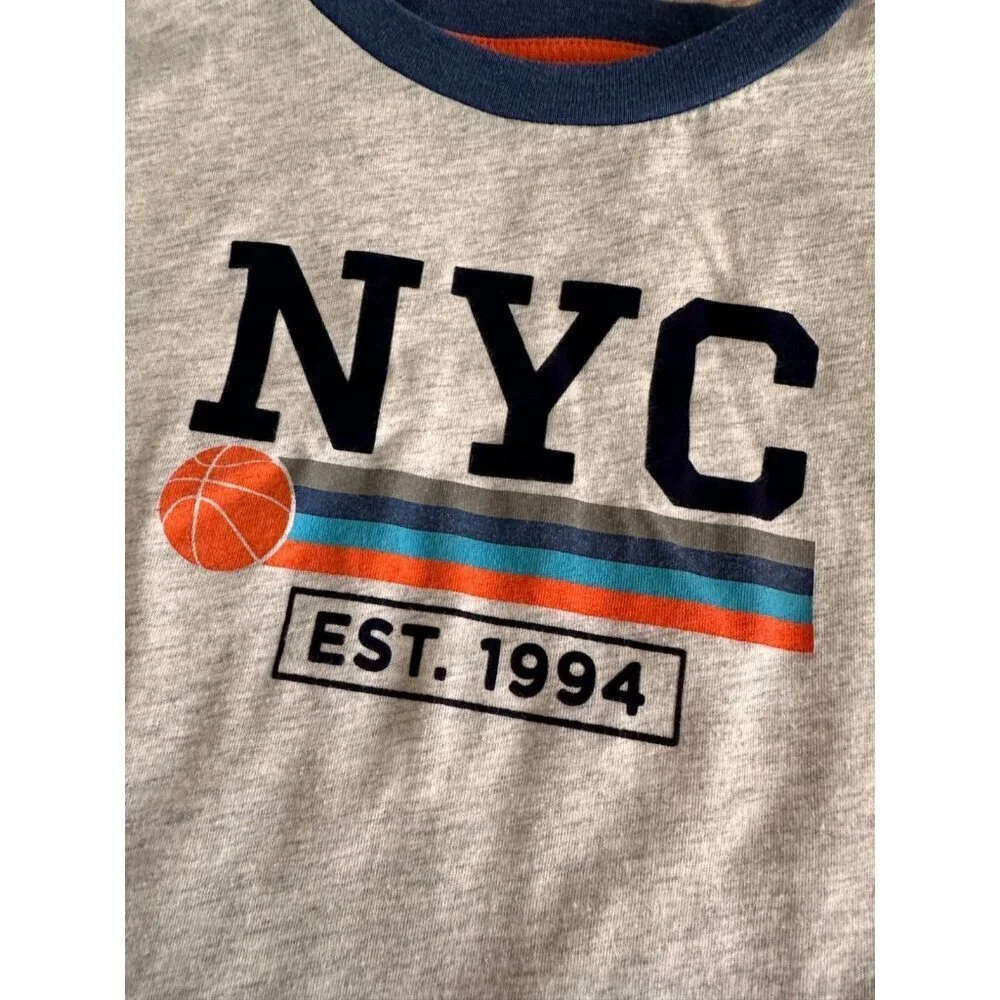 Old Navy NYC Basketball T-shirt Size Small